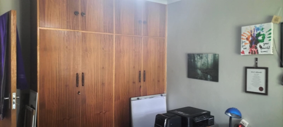 5 Bedroom Property for Sale in Waverley Free State